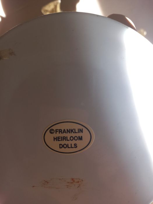 Порцеланова кукла