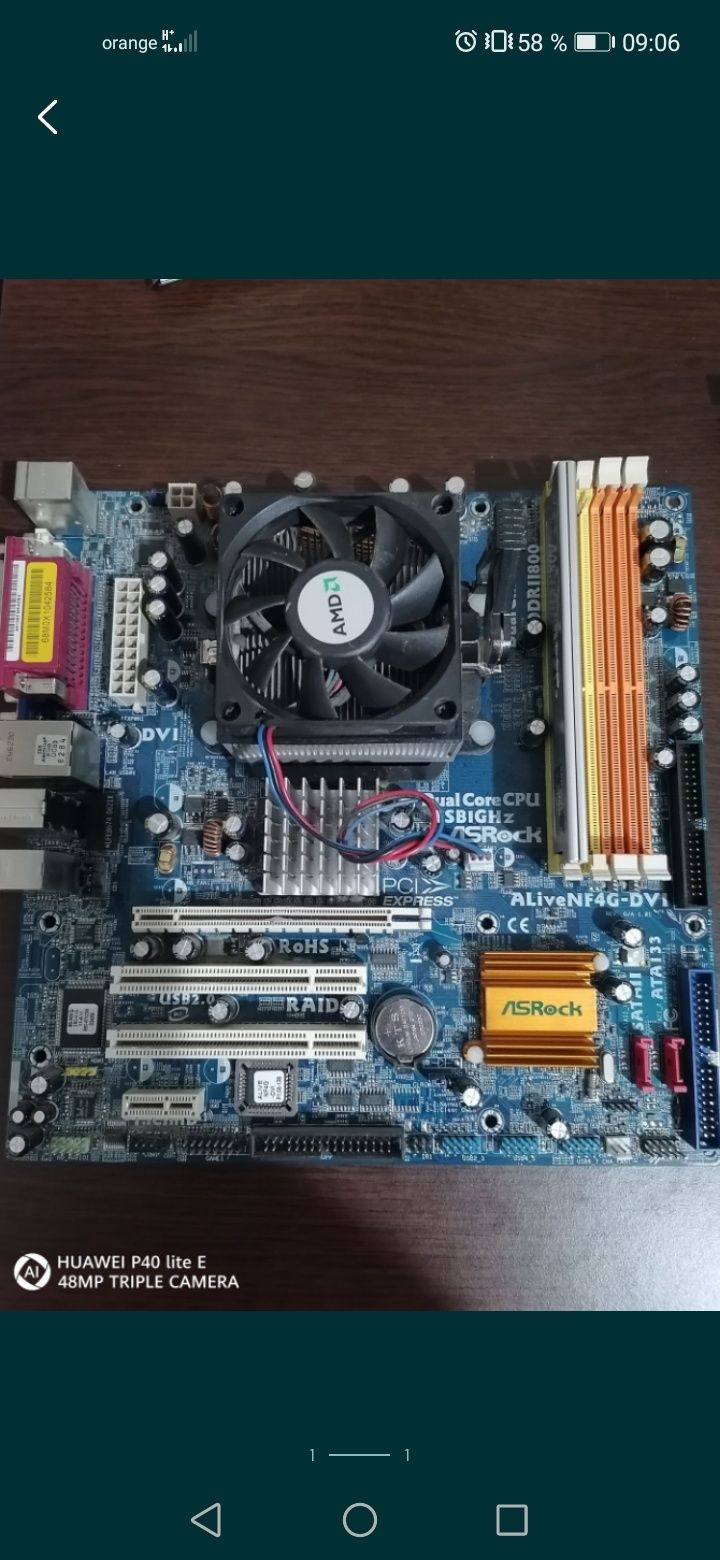 Placă de bază Asrock