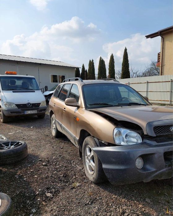 Dezmembrez Hyundai Santa Fe 2.0 CRDI cod motor D4EA