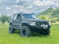 Jeep grand cherokee zj 5.9 -variante