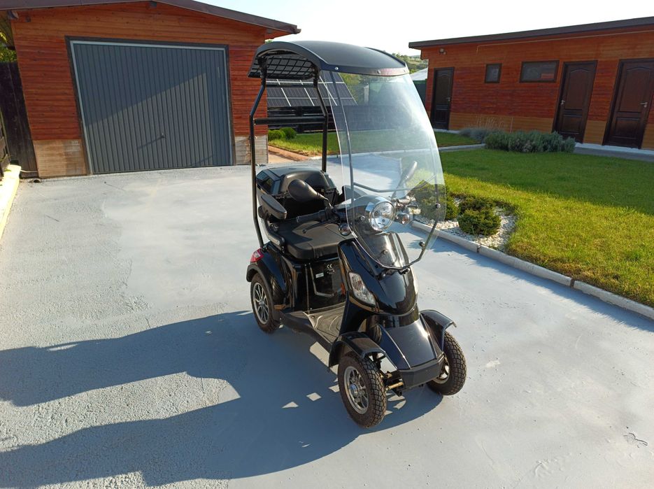 Scuter electric 4 roti, Negru - CL30 (Cu cabina), pentru bătrâni