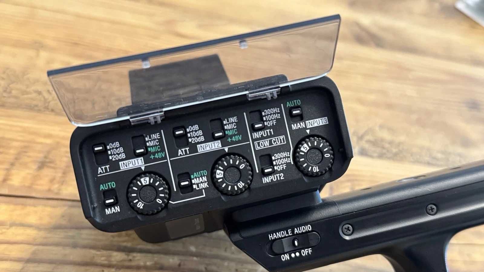 Sony XLR-H1 Аудио Интерфейс /Handle Unit за FX3, FX2 и FX30