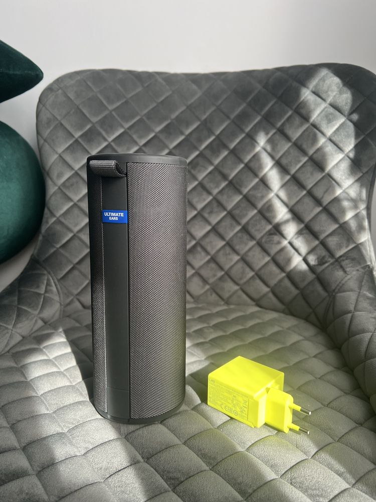 Boxa portabila UE MegaBOOM 3 impecabila