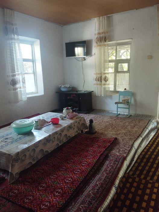 Тошкент вил бостонлик үи сотилади хужати бор 11 сотых газ свет су бор