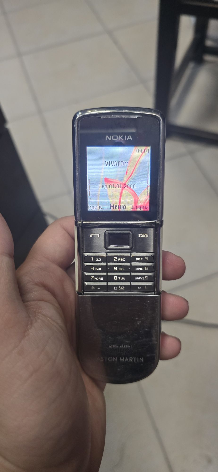 Nokia 8800 Classic и Nokia 8800 Sirocco