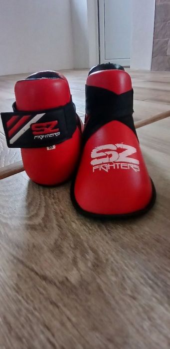 Продавам протектори