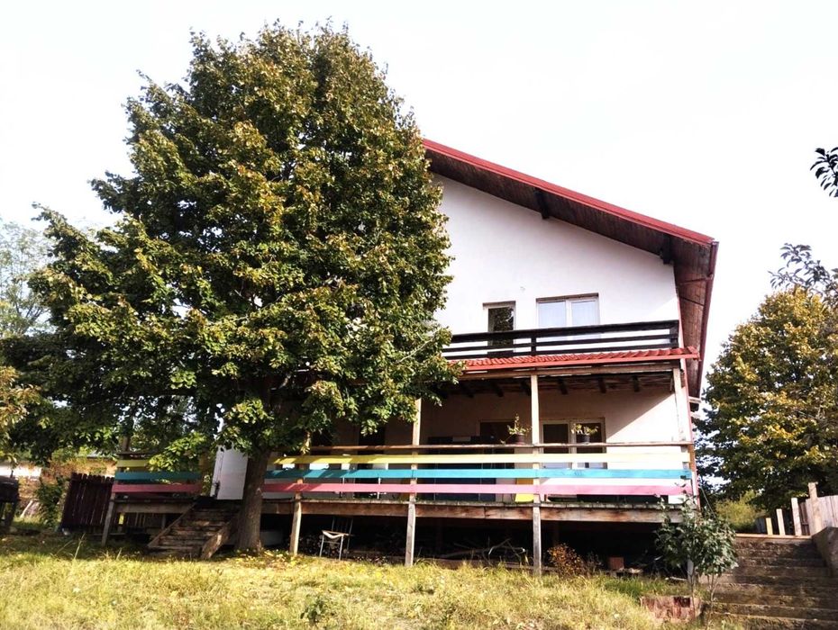Casă 5 camere, Chicerea-Tomești, 207mp + teren 2238 mp