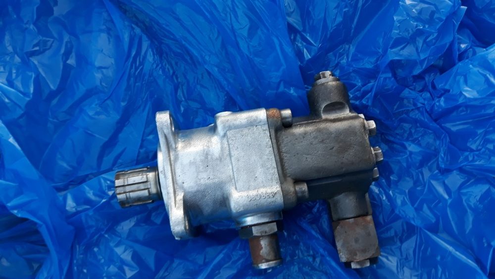 Pompe hid pt spargatore lemne si basculare MAYLLER