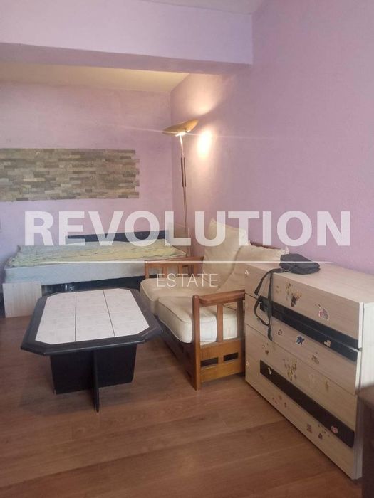 Дава се под наем Двустаен апартамент в Варна, Победа - 82 кв.м за 395 € - Снимка #2