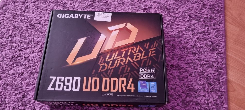 Placa de baza gigabyte z690 ud ddr4 ca noua