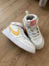 Nike 25 Sport Court Borough Mid 2