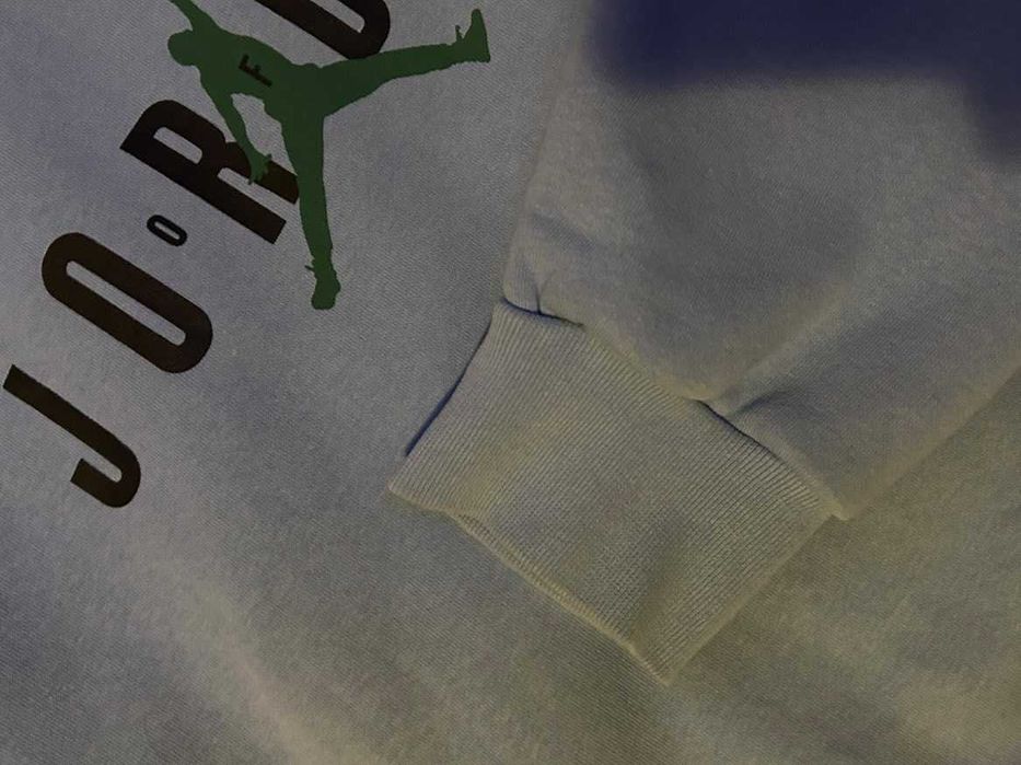 Hanorac Off-White x Jordan, mărimea XL (fit M-L), stare foarte bună