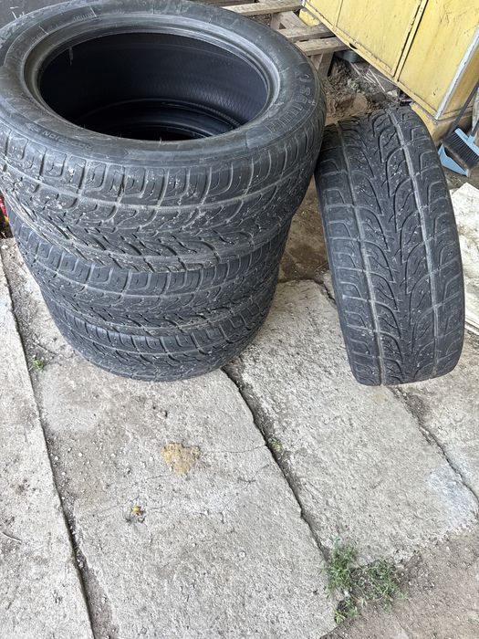 Продам комплект шин 275/55 r20