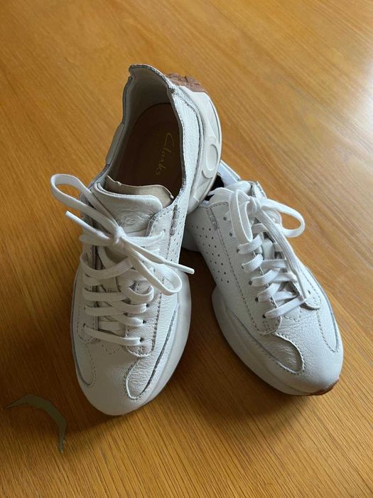 Кожени нови бели маратонки Clarks