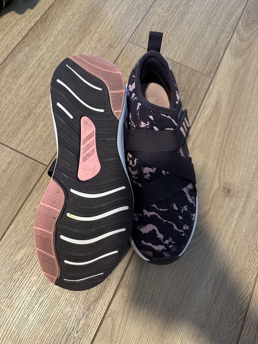 Adidas -маратонки