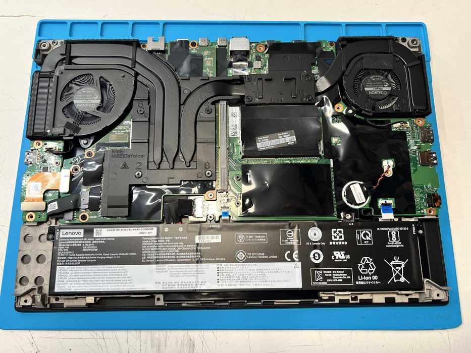 Lenovo ThinkPad P15 4K OLed i7-10875H 32GB 1TB RTX 3000 6GB Гаранция