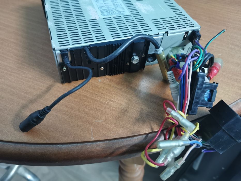 Alpine TDA 7561 R касетофон