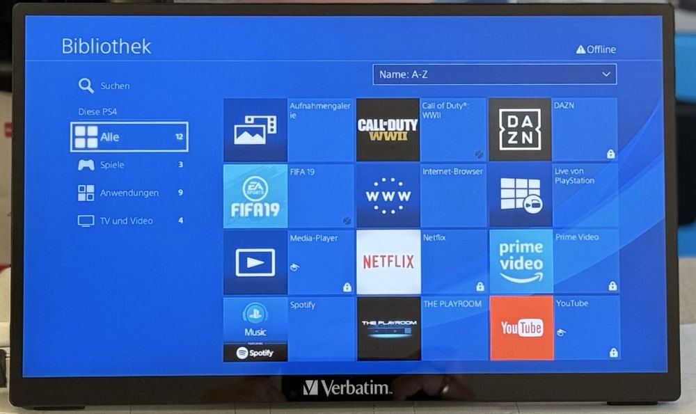 Sony PlayStation 4, 500GB, с 8 игри, джойстик и оригинални слушалки