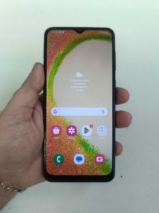 Продам смартфон Samsung A04 в хорошем состоянии без трещин