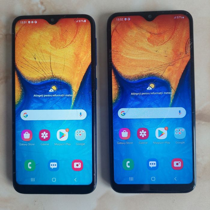 Vând două Samsung Galaxy A20e pe albastru și negru, sparte /poze reale