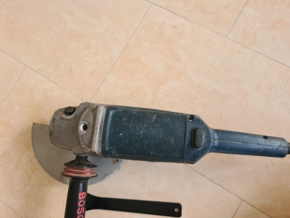 Bosch GWS 21-230  / polizor unghiular