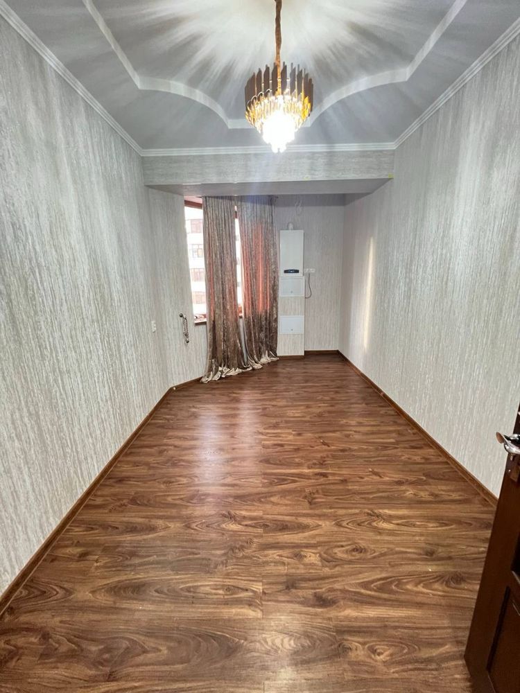 Продается 3 ком. Квартира площадью 78 кв.м. В Микрорайоне ор. Арка