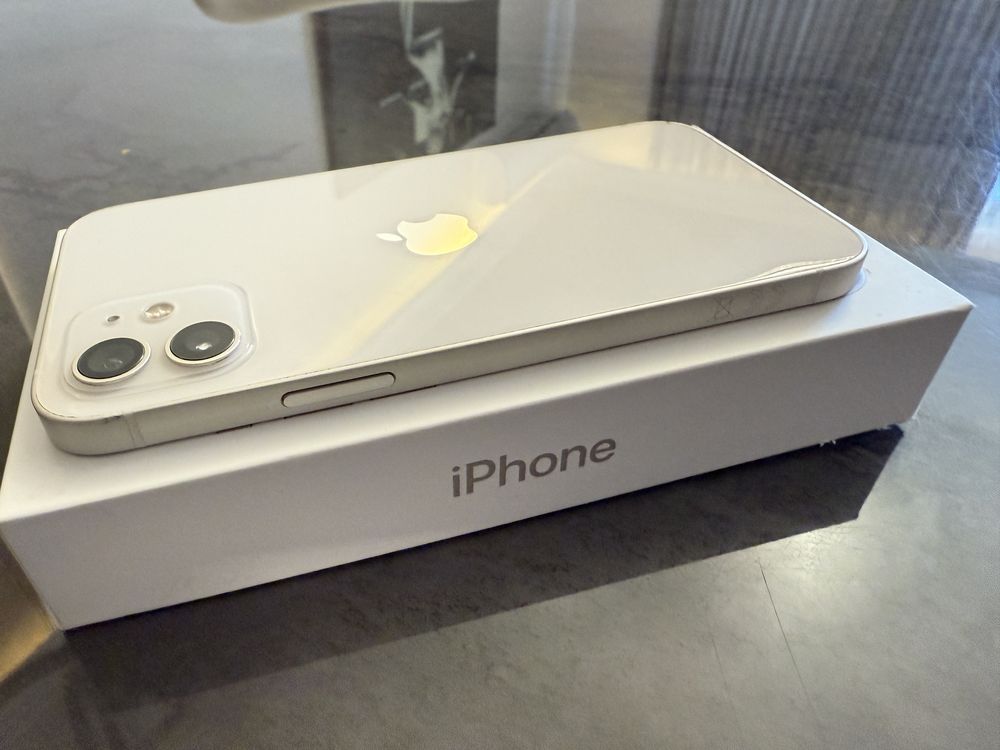 iPhone 12 128GB White