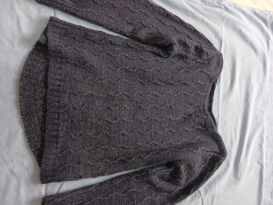 Vând lot 12 pulovăr mărimea M