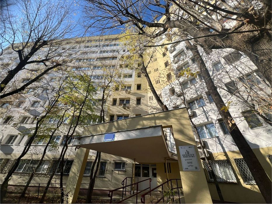 Vând apartament cu 3 camere, lângă Parc IOR,Mall Parke Lake,DRISTOR
