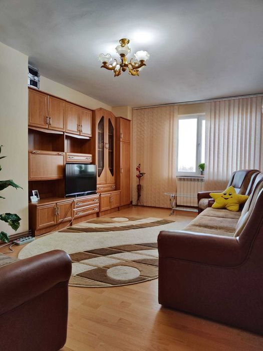 Apartament 4 camere ultracentral, 83 mp, cu terasă și balcon