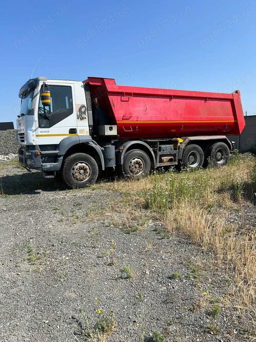 Vând Iveco Trakker 8x4