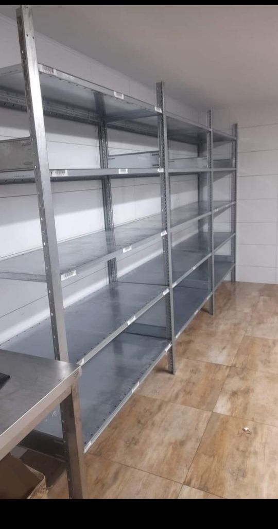 Rafturi zincate pentru depozitare o999
