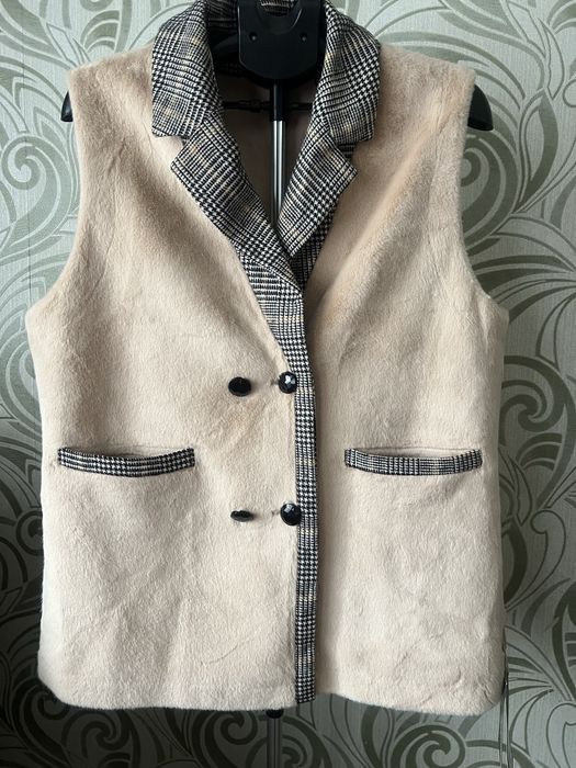 Продам шерстяной жилет