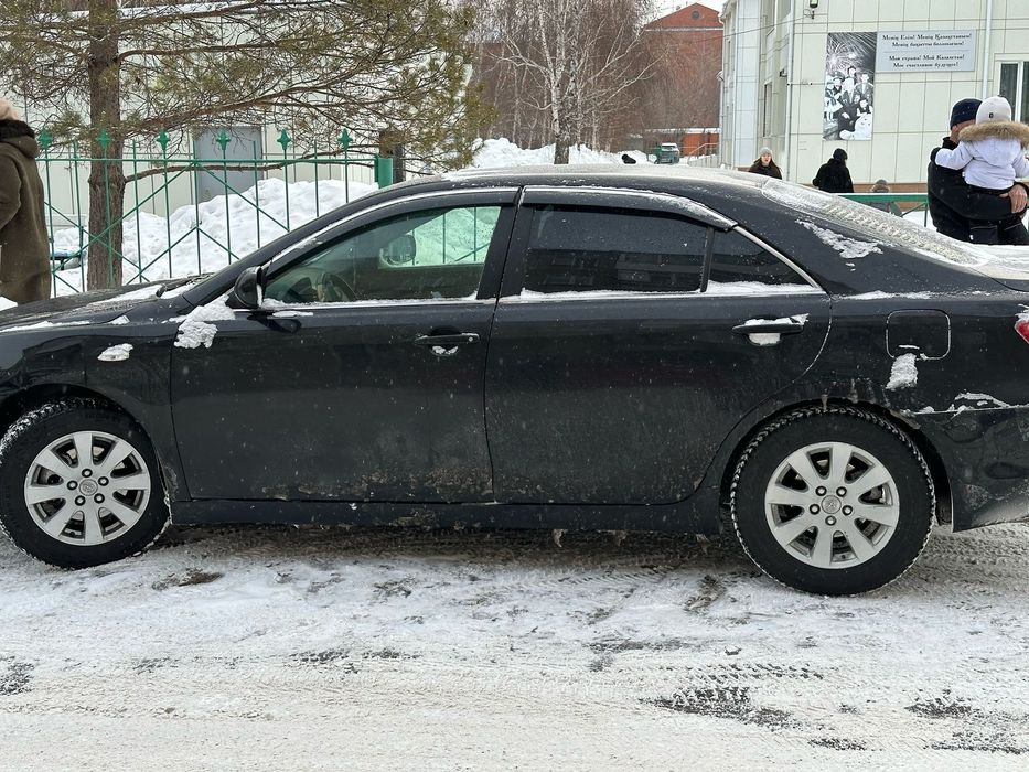Продам  автомашину тойота камри 40
