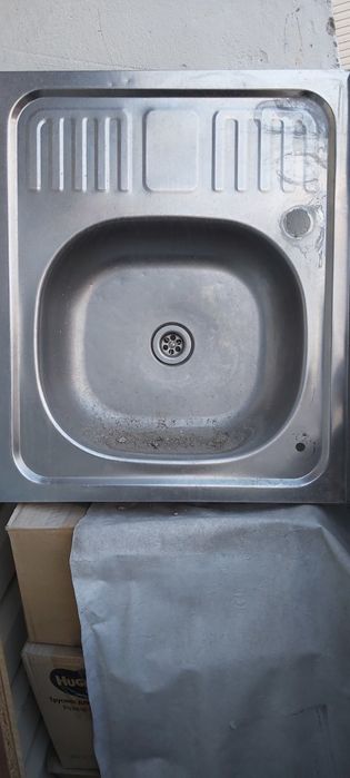 Продаю раковину на кухню