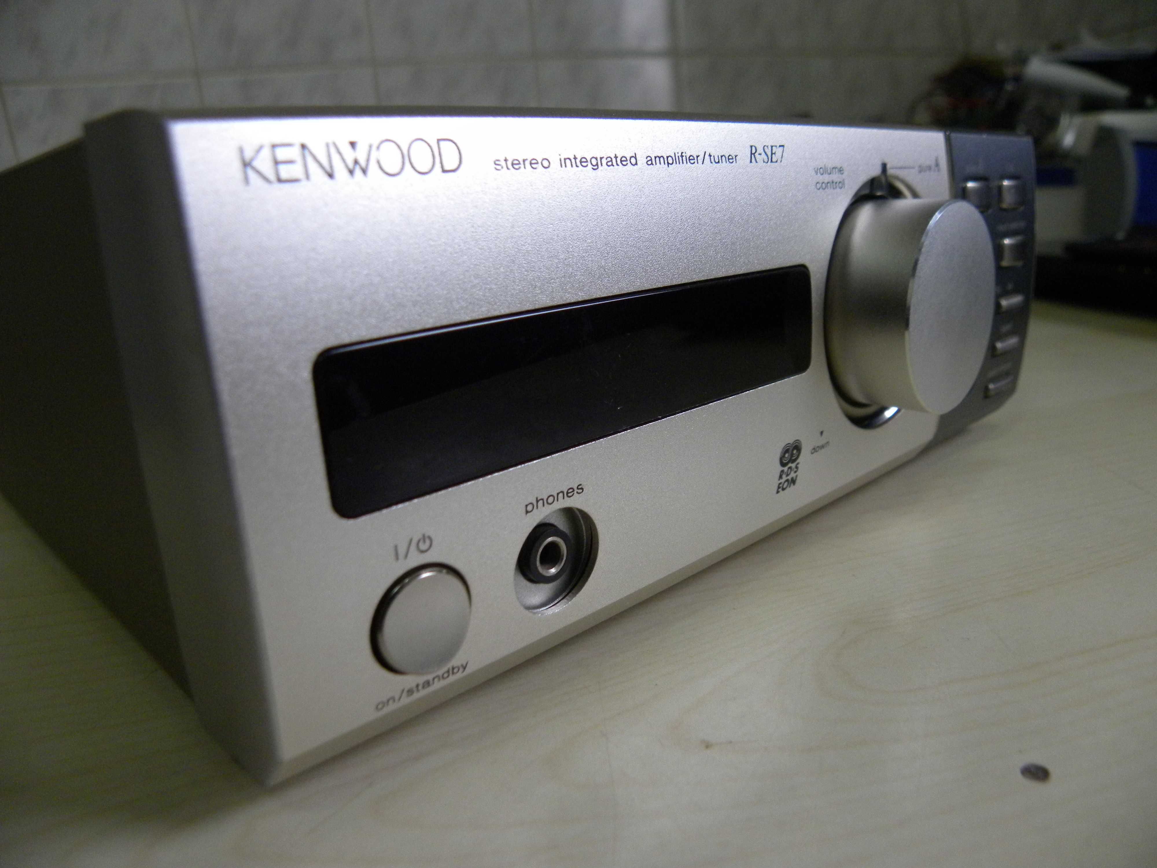 Kenwood R-SE7 - Integrated Tuner Amplifier (1997-98)