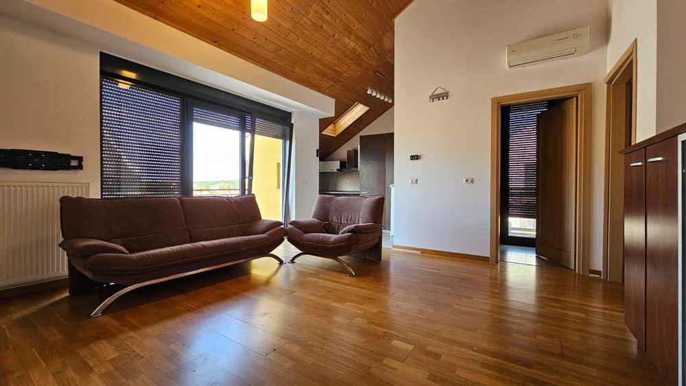 Apartament cu 3 camere de inchiriat in Dumbravita, zona Kaufland