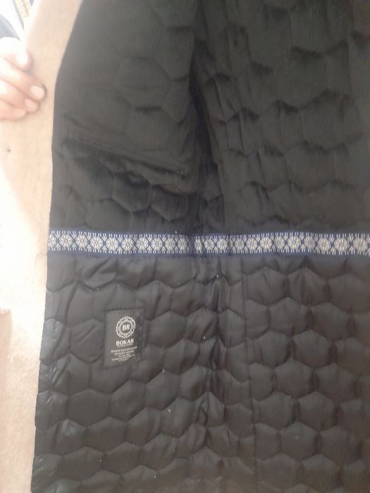 Erkaklar qishki paltosi sotiladi