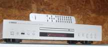 Cd player Yamaha S-300.