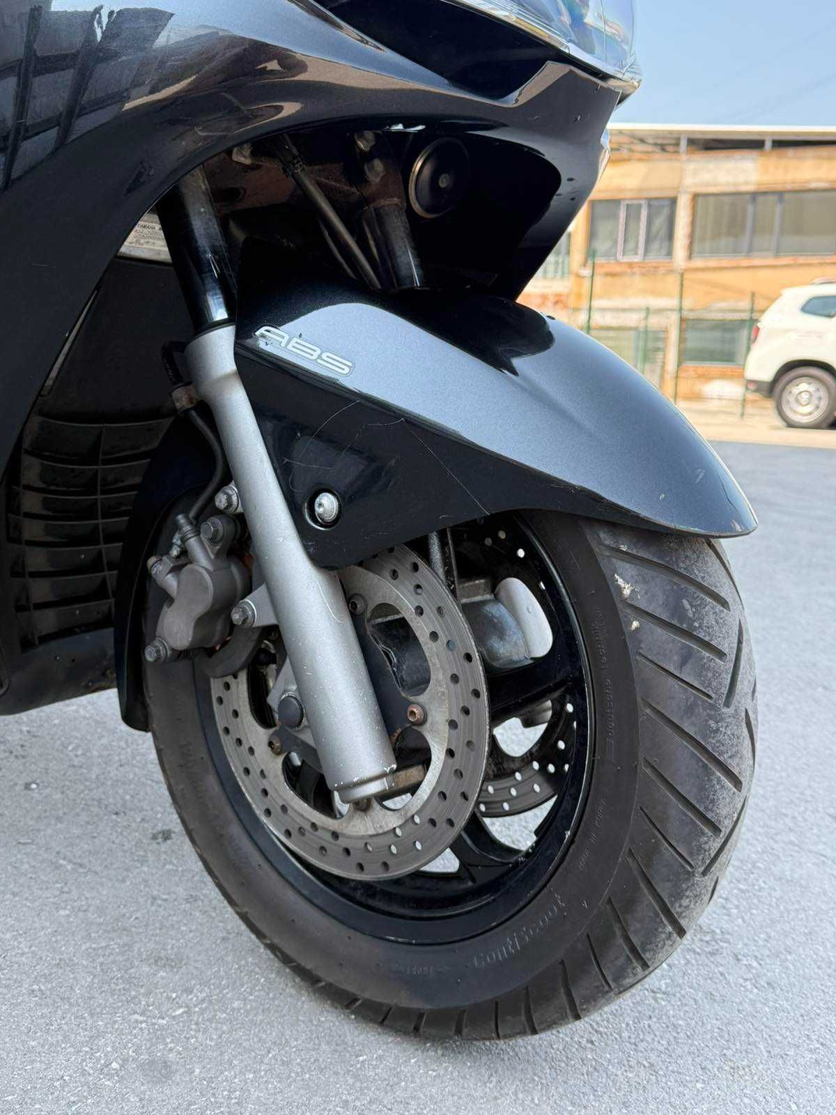 Yamaha Majesti 400 ABC face