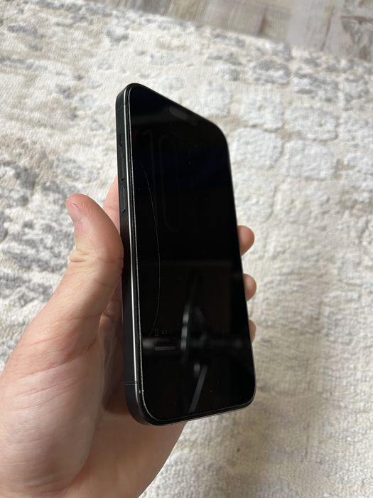 iphone 15 pro black titanium