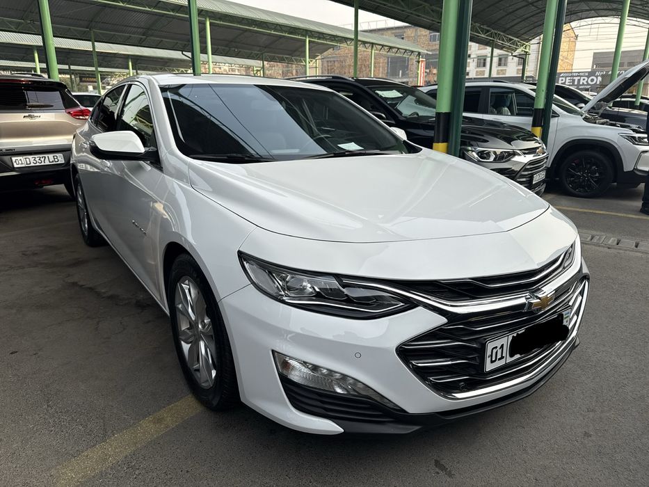 Malibu 2,4 mator 2018 yil 83000 Primer qilingan Toza