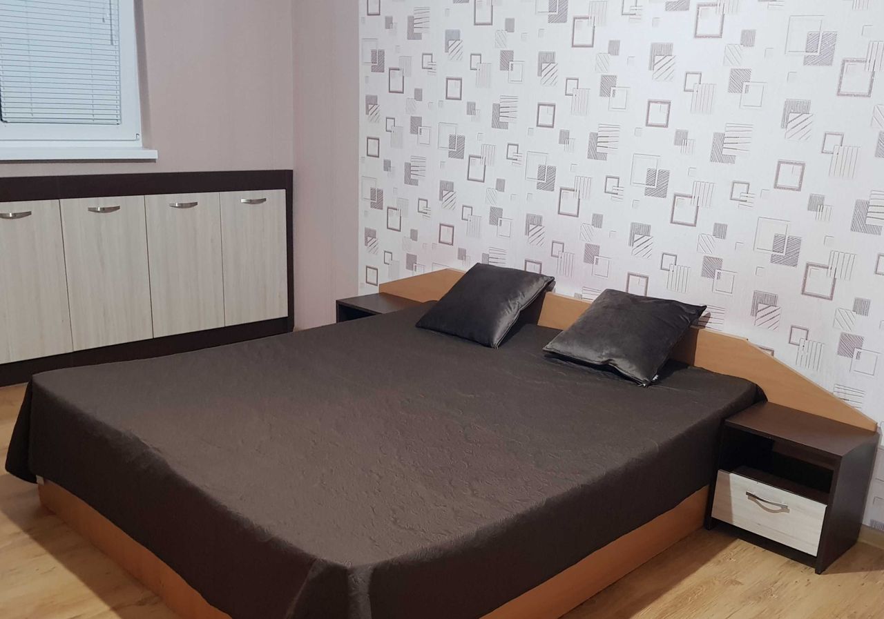 Дава се под наем Двустаен апартамент в Враца, Център - 58 кв.м за 275.4 € - Снимка #4