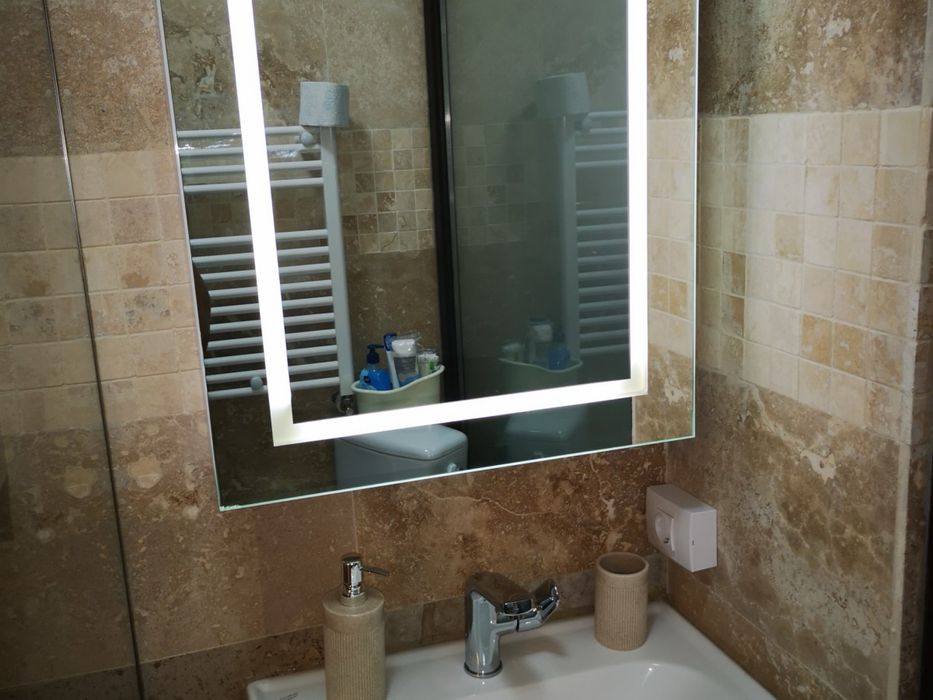INCHIRIEZ APARTAMENT 2 camere cu 2 bai