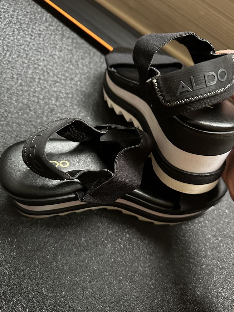 ПРОМО!Оригинални дамски сандали Aldo USA