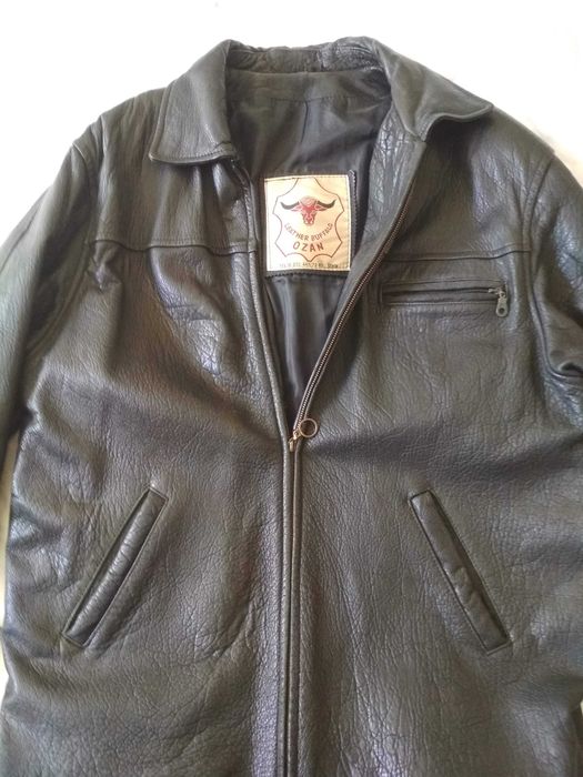 Продавам запазено кожено /телешки бокс/ мъжко яке