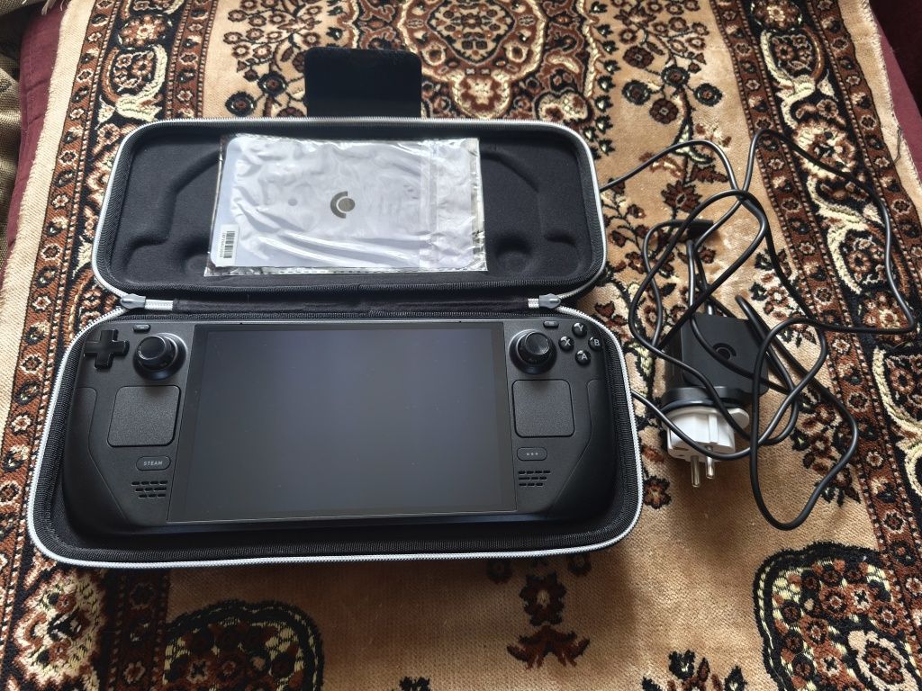 Продам Steamdeck oled 1 tb