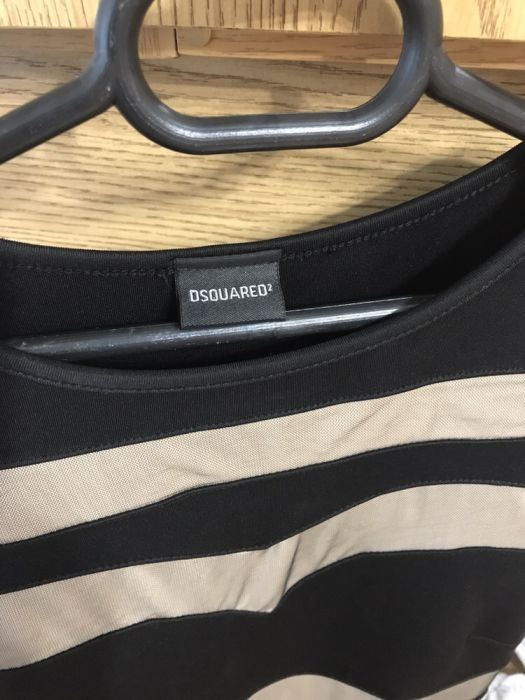 Рокля с неопренов плат и мрежа с шампанско цвят