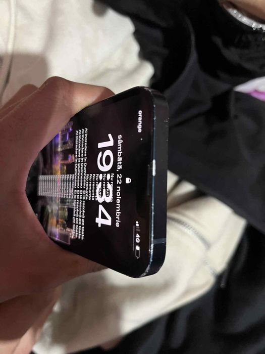 Vand urgent iphone 13