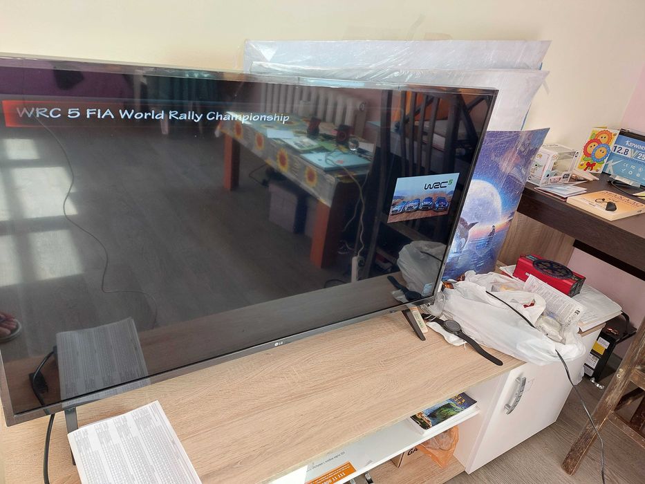 Play Station 3 slim, 2 джойстика, игри